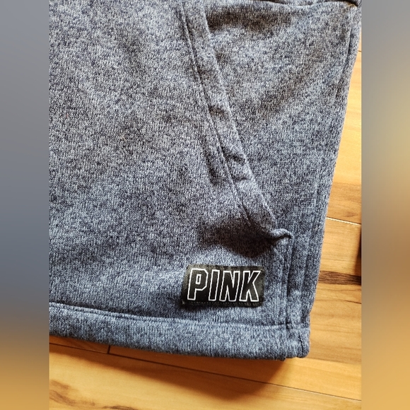 VS Pink 1/4 zip - Picture 2 of 2